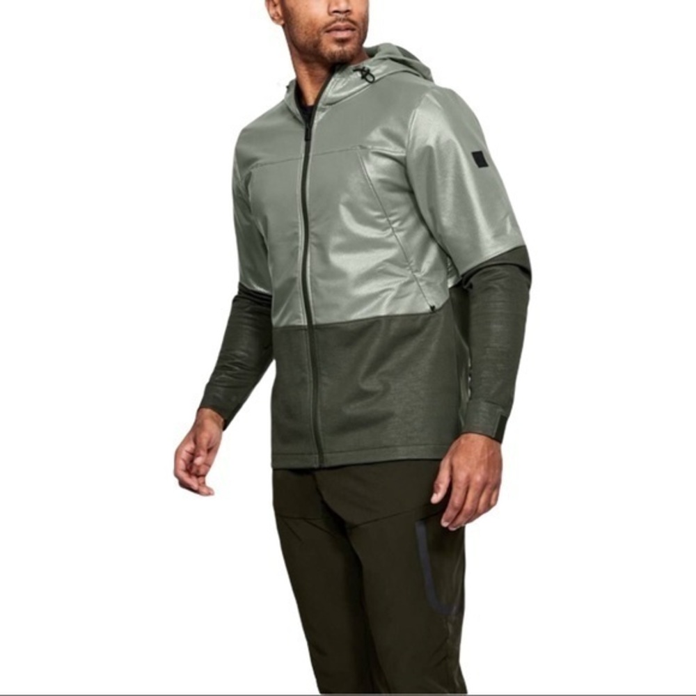 Under Armour Men’s‎ Moss Green Swacket Medium